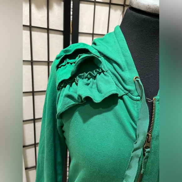 EVYS TREE THE REECE, Vibrant Green Hoodie with Ruffle Accents, WOMEN SIZE M - Picture 6 of 11